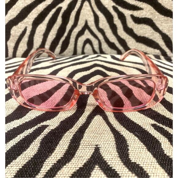 90's Style Fashion Sunglasses - Picture 1 of 4